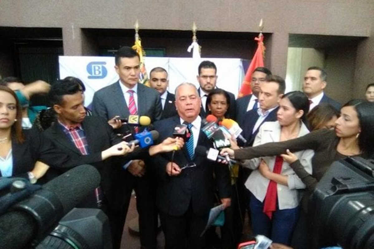Elvis Amoroso: Sudeban congelará cuentas de Guaidó y otros «delincuentes”