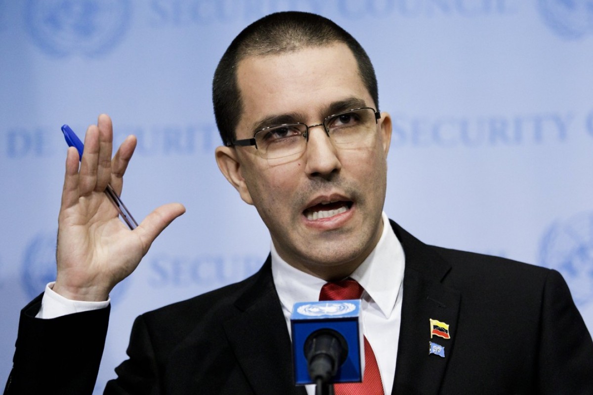 Arreaza responde a Pastrana: Me inquieta su salud mental, ojalá acuda al psiquiatra pronto