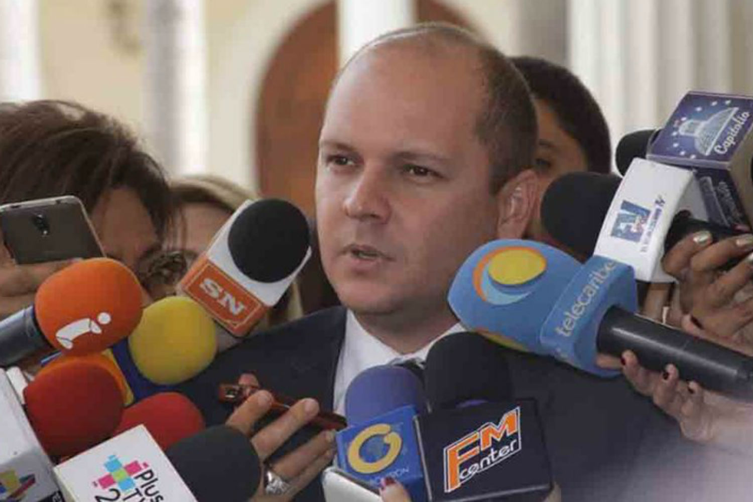 Dip. Ángel Medina: Respaldo internacional debe conjugarse con apoyo en las calles del país