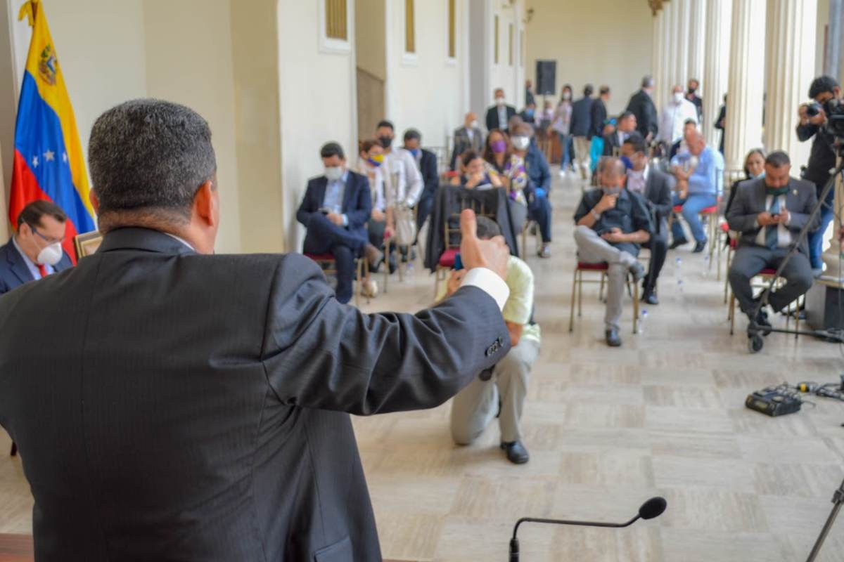 Luis Parra llama a retomar la designación del CNE: Ruta electoral es la única vía