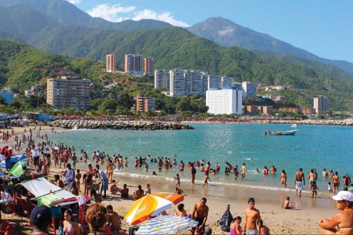 64 playas estarán abiertas durante el fin de semana «con distanciamiento social»