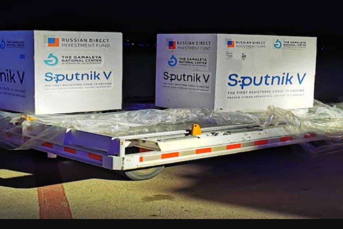 Llegan 50 mil dosis de Sputnik V: Van 480 mil de las 10 millones anunciadas por Maduro