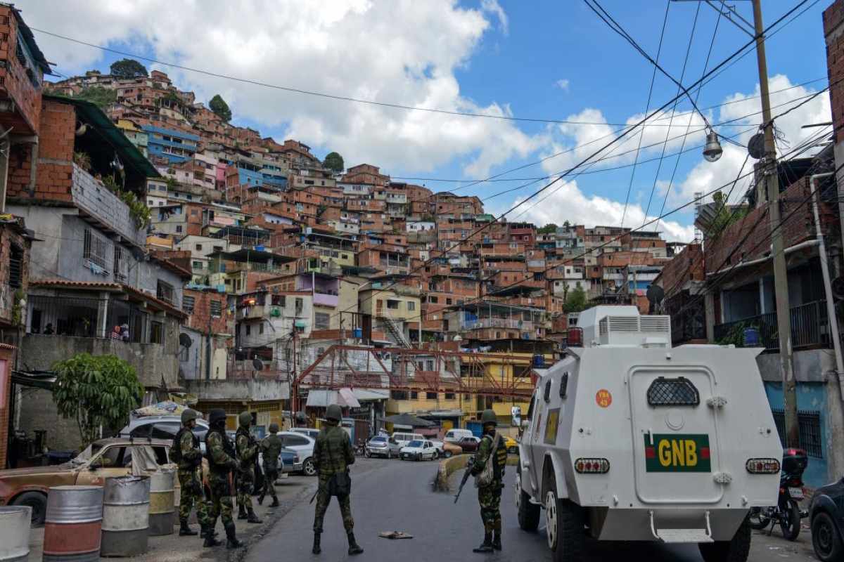 Tras ataques de el Coqui, gobierno de Maduro restringe diferentes puntos de Caracas