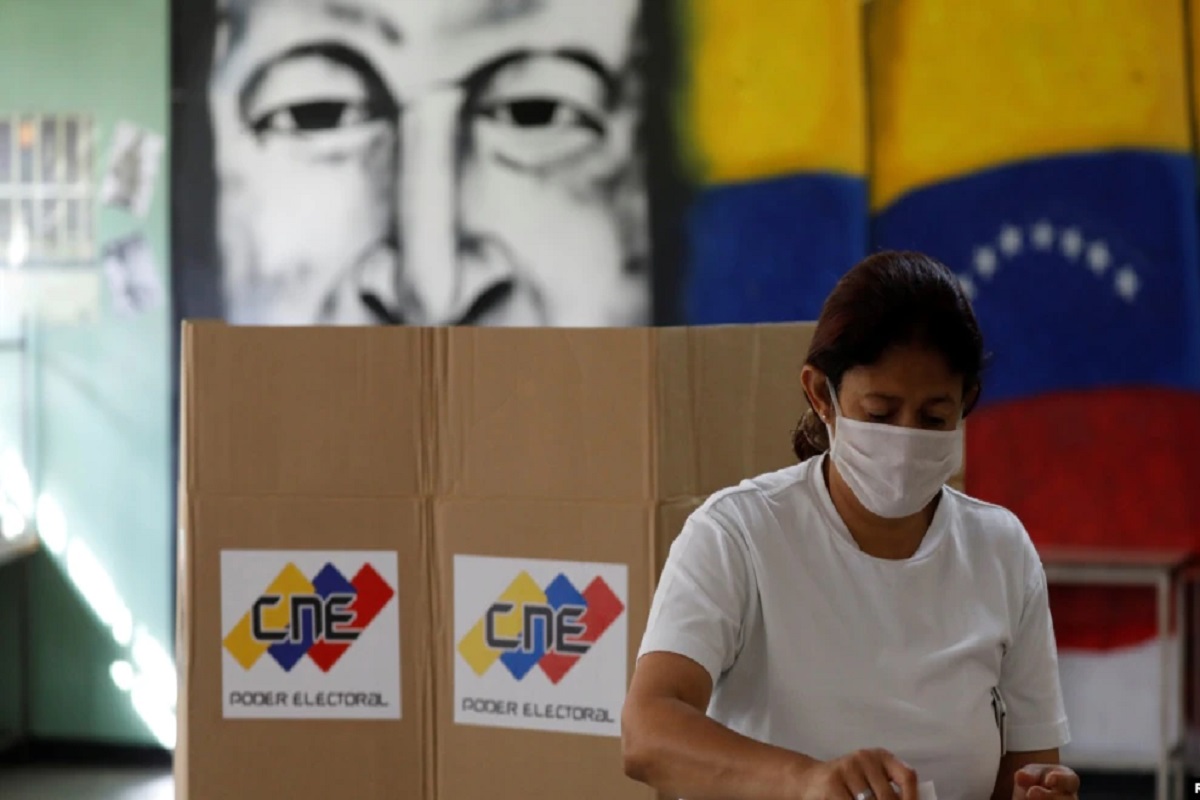 CNE reubica dos centros de votación en Barinas a dos días de los comicios