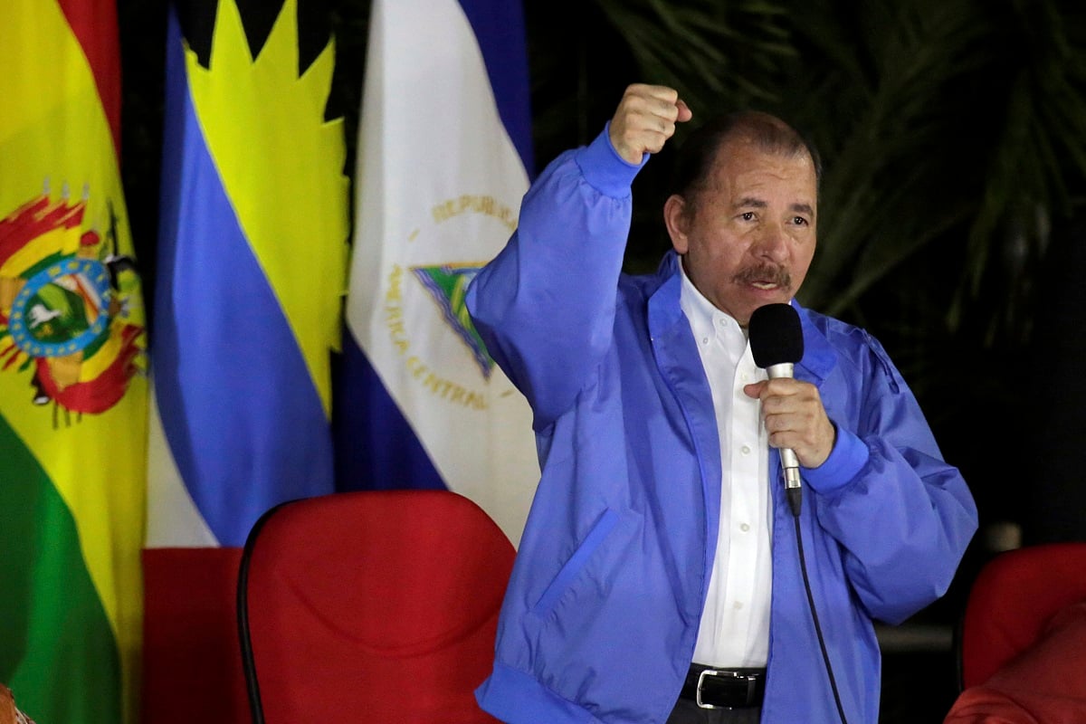 Daniel Ortega carga contra Alberto Fernández y exige liberar el avión de Conviasa