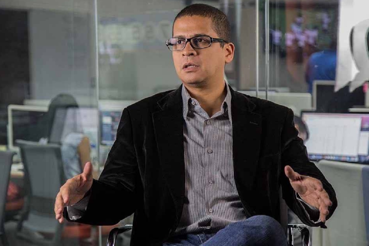 Nicmer Evans: médicos comunitarios graduados por Maduro son de dudosas credenciales