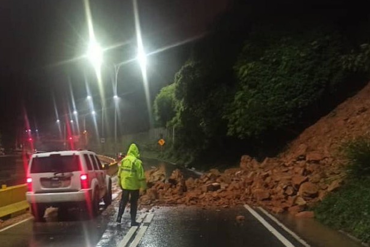 Alertan que lluvias podrían causar el colapso de la carretera Panamericana