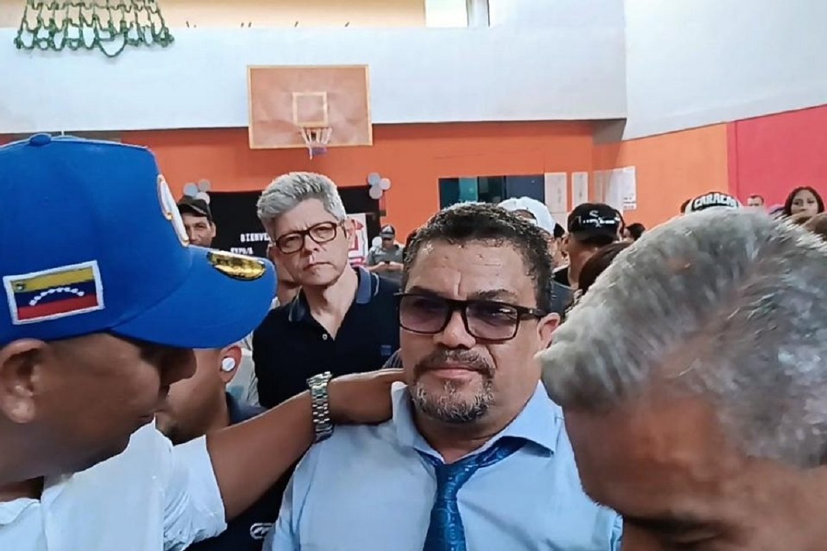 Piden a Juan Barreto «revisar» si deben seguir apoyando a Benjamín Rausseo