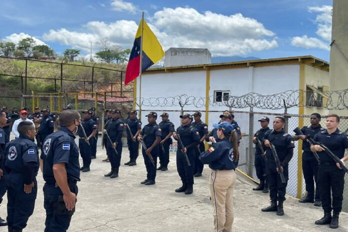Directora de cárcel Rodeo III fue destituida tras hallazgo de cocaína y marihuana