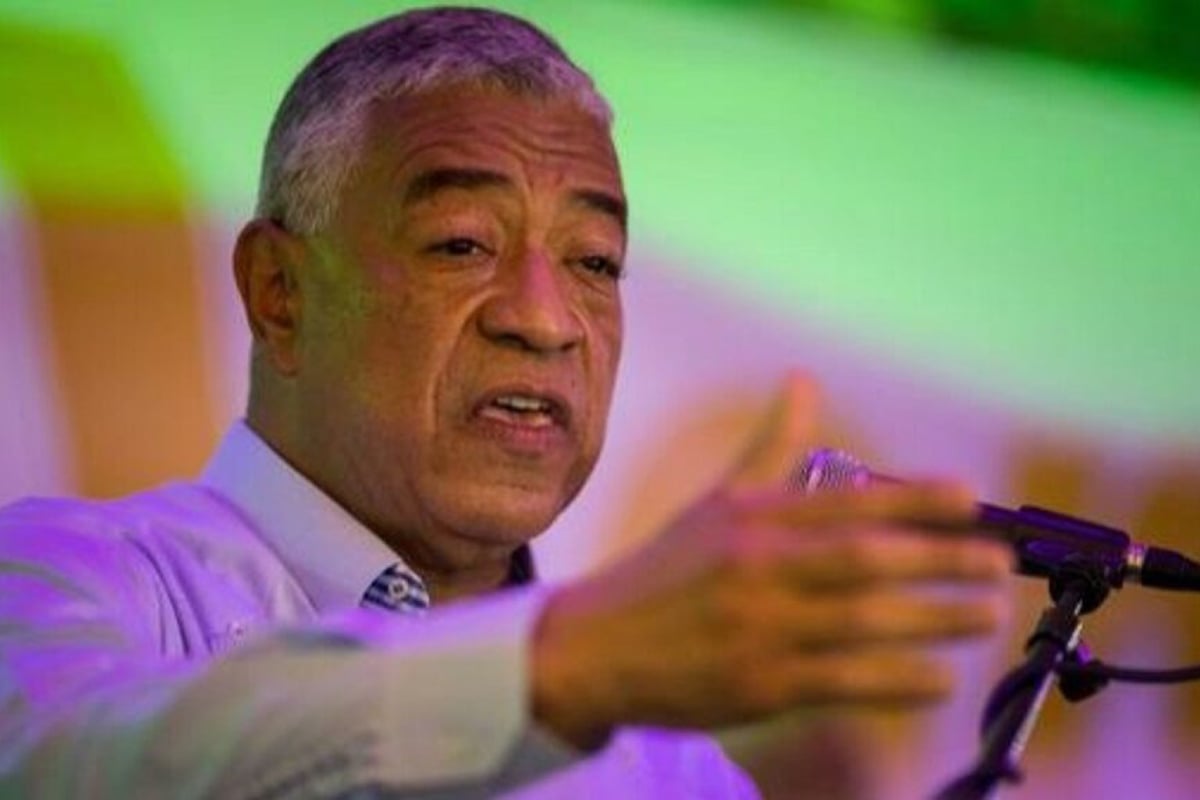 Fermín rechazó estrategia «diabólica» de Trump para adueñarse del petróleo venezolano