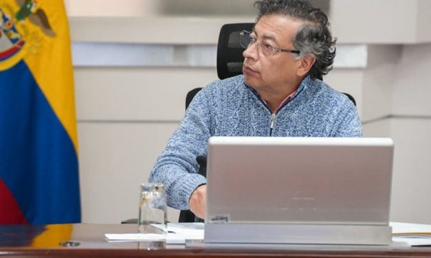 Petro elogia a Alvin Holsey por renunciar al cargo de jefe del Comando Sur de Estados Unidos