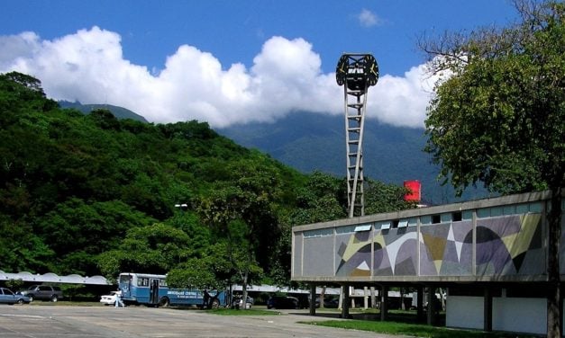 Más de 200 estudiantes quedaron sin poder acceder al comedor de la UCV este martes