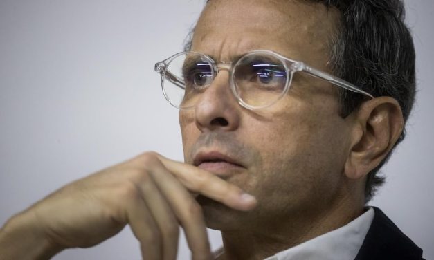 Capriles denunció precariedad de docentes y criticó bono vacacional de 56 dólares