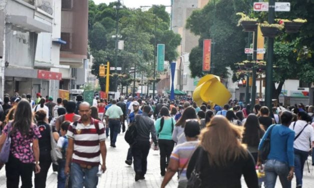Un 50% de la gente trabaja por cuenta propia, según Consultores 21