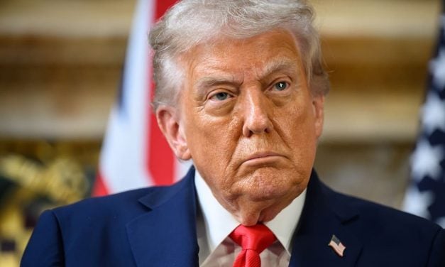 Trump tras último ataque en el Caribe: «Era un submarino cargado de droga»