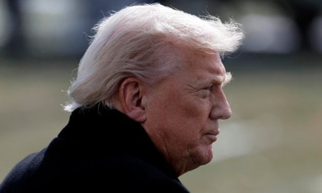 Trump dice que es «rumor» la muerte del sucesor de Jamenei