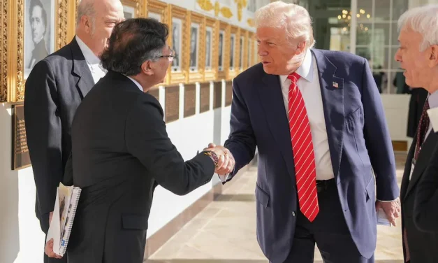 «Poco protocolo»: Petro entró a la Casa Blanca «sin honores», según Semana 