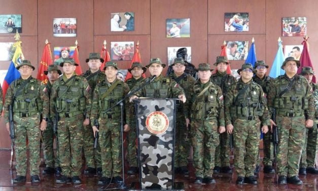 Padrino López: «La FANB apoya el esfuerzo de la Jefe de Estado al promover la reconciliación»