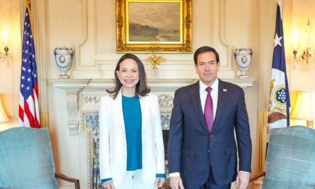 Machado tras reunión con Rubio: «Se acerca el día en que reuniremos a nuestras familias»