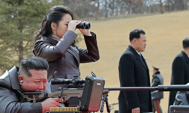 Corea del Norte lanza 10 misiles hacia el mar de Japón