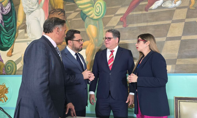 Reunión con senadores estadounidenses en la AN fue «franco y directo», dijo Luis Florido