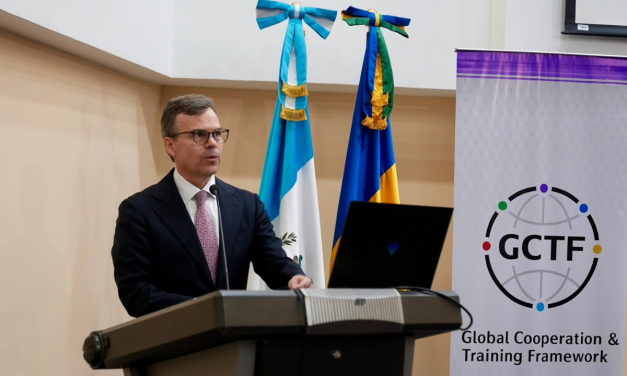 Quién es John Barrett el nuevo encargado de Negocios de EE.UU. en Venezuela