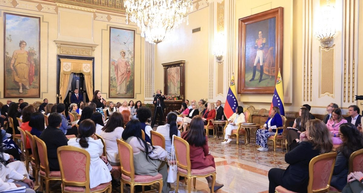 Delcy Rodríguez instó a las mujeres a unirse para exigir el cese de las sanciones