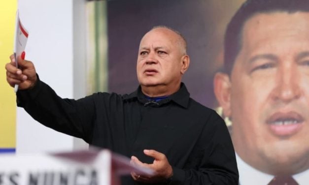 Cabello cuestionó al presidente de la FMV por denunciar supuesta crisis hospitalaria