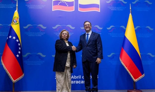 Gobierno venezolano instaló mesas de trabajo con la canciller colombiana