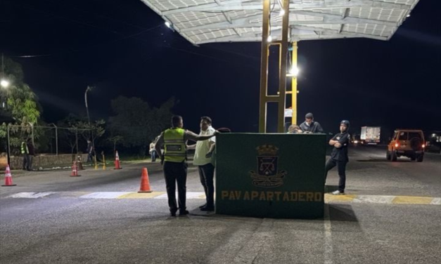 José Rolón y Jefre Mata fueron retenidos más de cuatro horas en una alcabala, denunció Vente