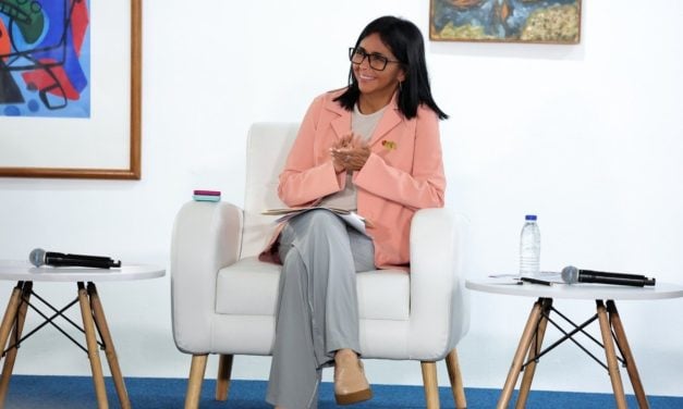 Delcy Rodríguez pidió actuar contra jueces que «se atreven a cobrar por la amnistía»