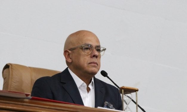 Jorge Rodríguez reconoce errores por parte del Gobierno en asignación de tierras