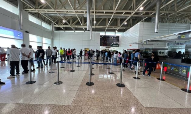 Más de 130 venezolanos retornaron desde EE. UU. en nuevo vuelo de deportación
